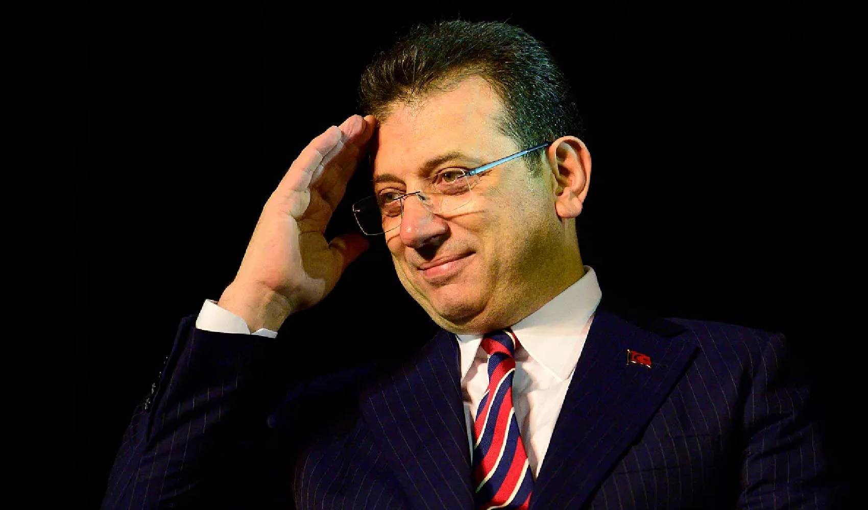 İmamoğlu: 'A chi dice che prenderà il posto di Ekrem, rispondo con un bel niente'