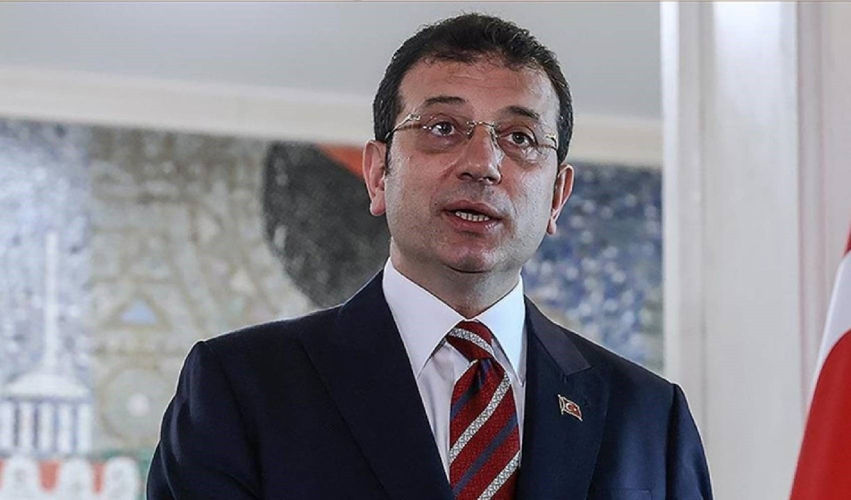 İmamoğlu: 'A chi dice che prenderà il posto di Ekrem, rispondo con un bel niente'