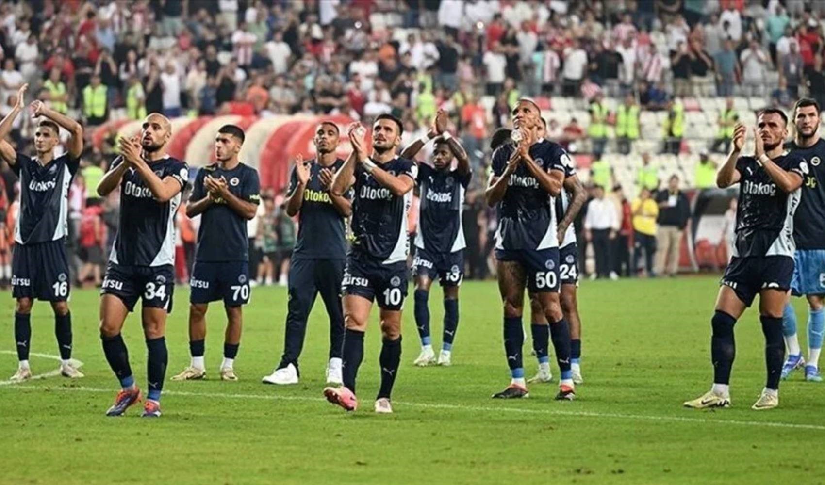 Il Fenerbahçe ha ospitato bambini e famiglie vittime del terremoto
