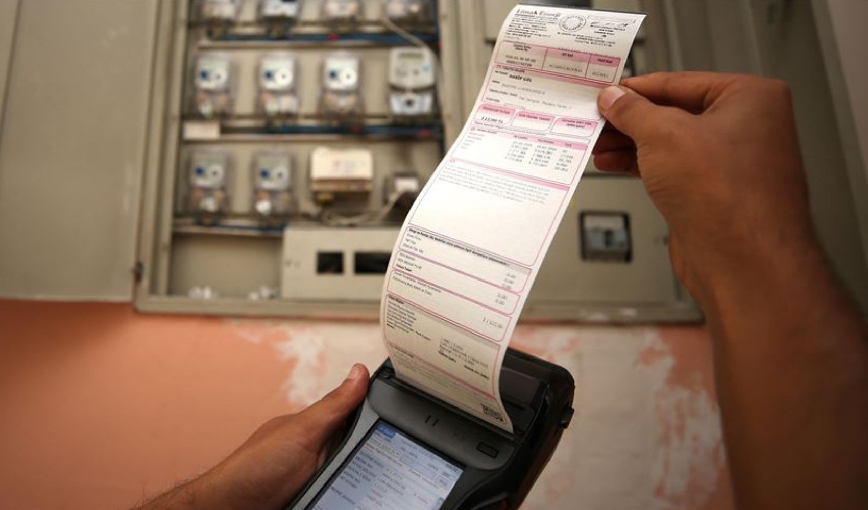 Elektrik faturalarındaki büyük tuzağı açıkladı: İşte vatandaşa kurulan büyük oyun!