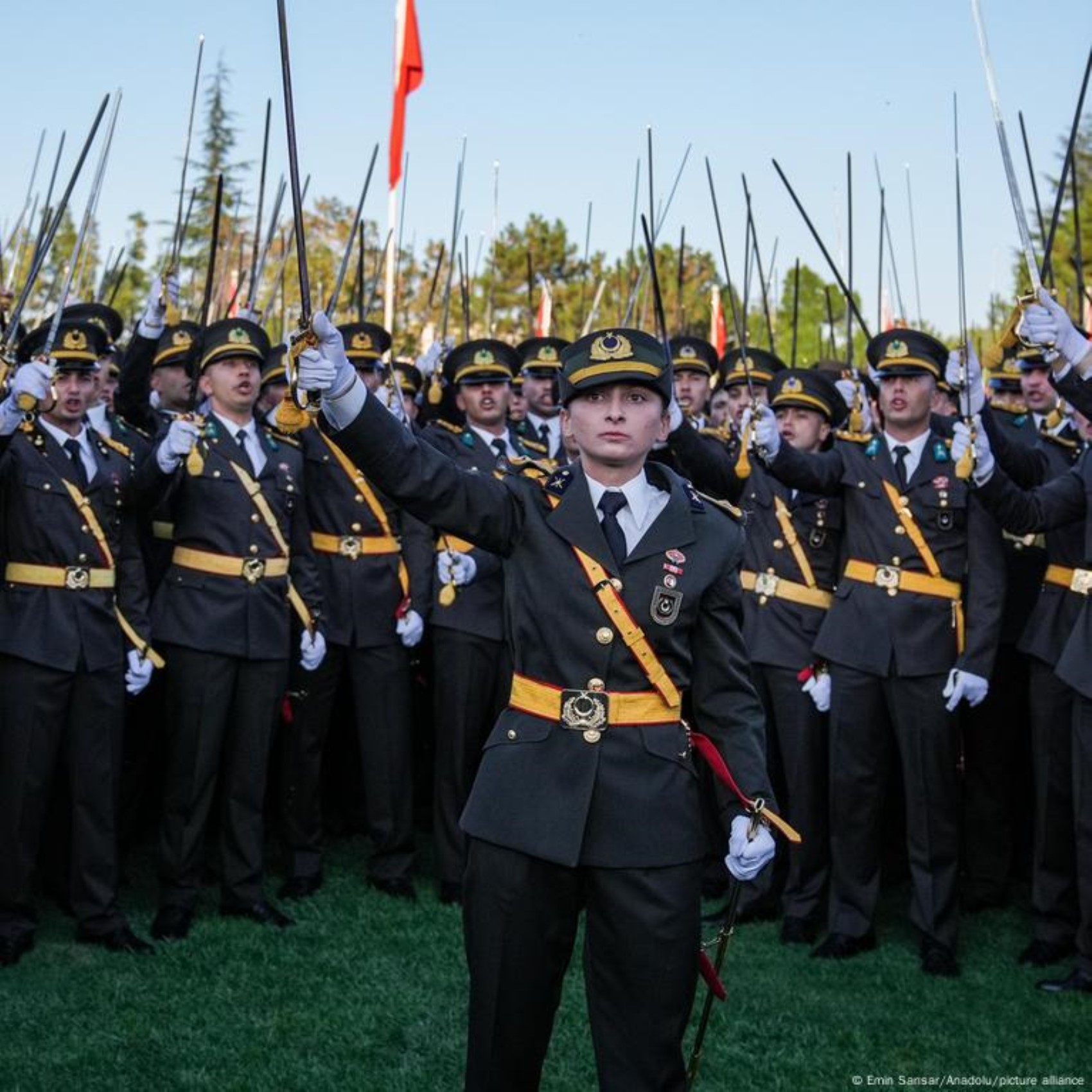 İhraç edilen 5 teğmenden suç duyurusu: Oylamayı etkileyen kişi kim?