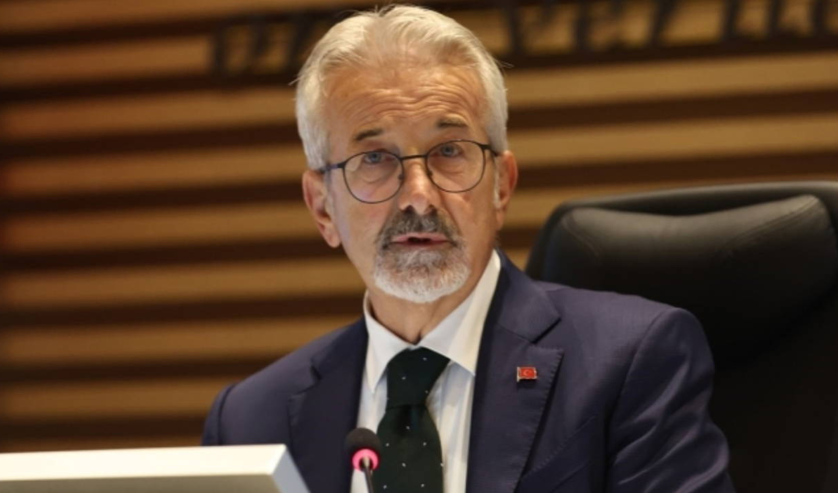 Gözaltına alınan eski Nilüfer Belediye Başkanı Turgay Erdem hastaneye kaldırıldı