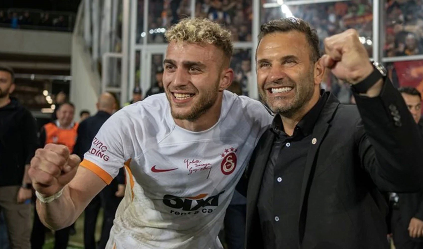 Galatasaray'da çifte imza: Okan Buruk ve Barış Alper Yılmaz'a dev zam