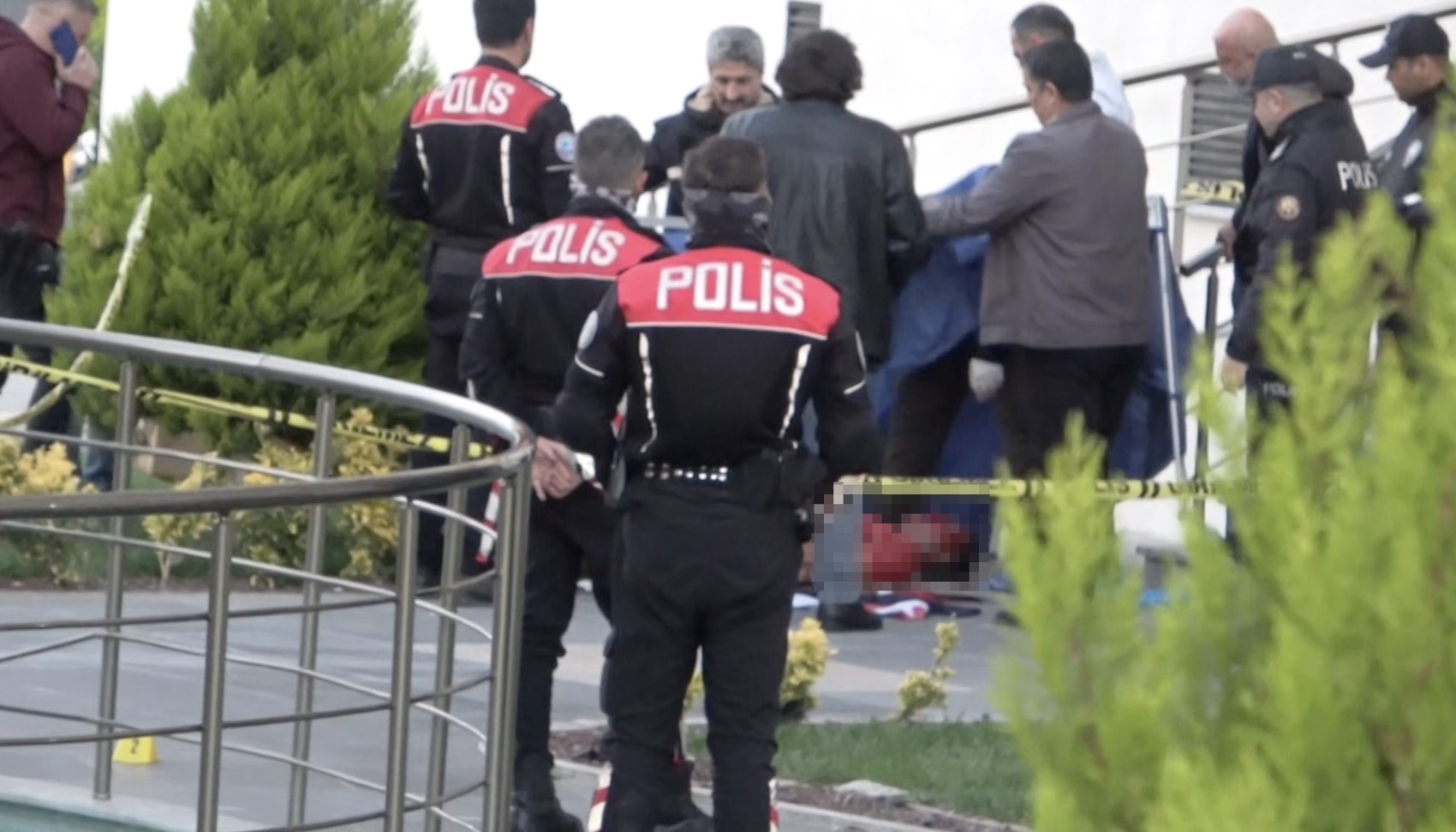 Çocuklar kavga edince astsubay babalar birbirine girdi: 1 ölü