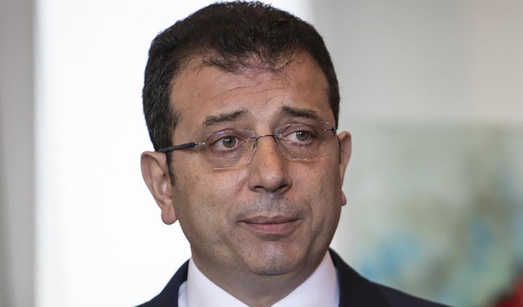 Ekrem İmamoğlu'na iktidar medyasından sürpriz destek Ekrem İmamoğlu'na iktidar medyasından sürpriz destek