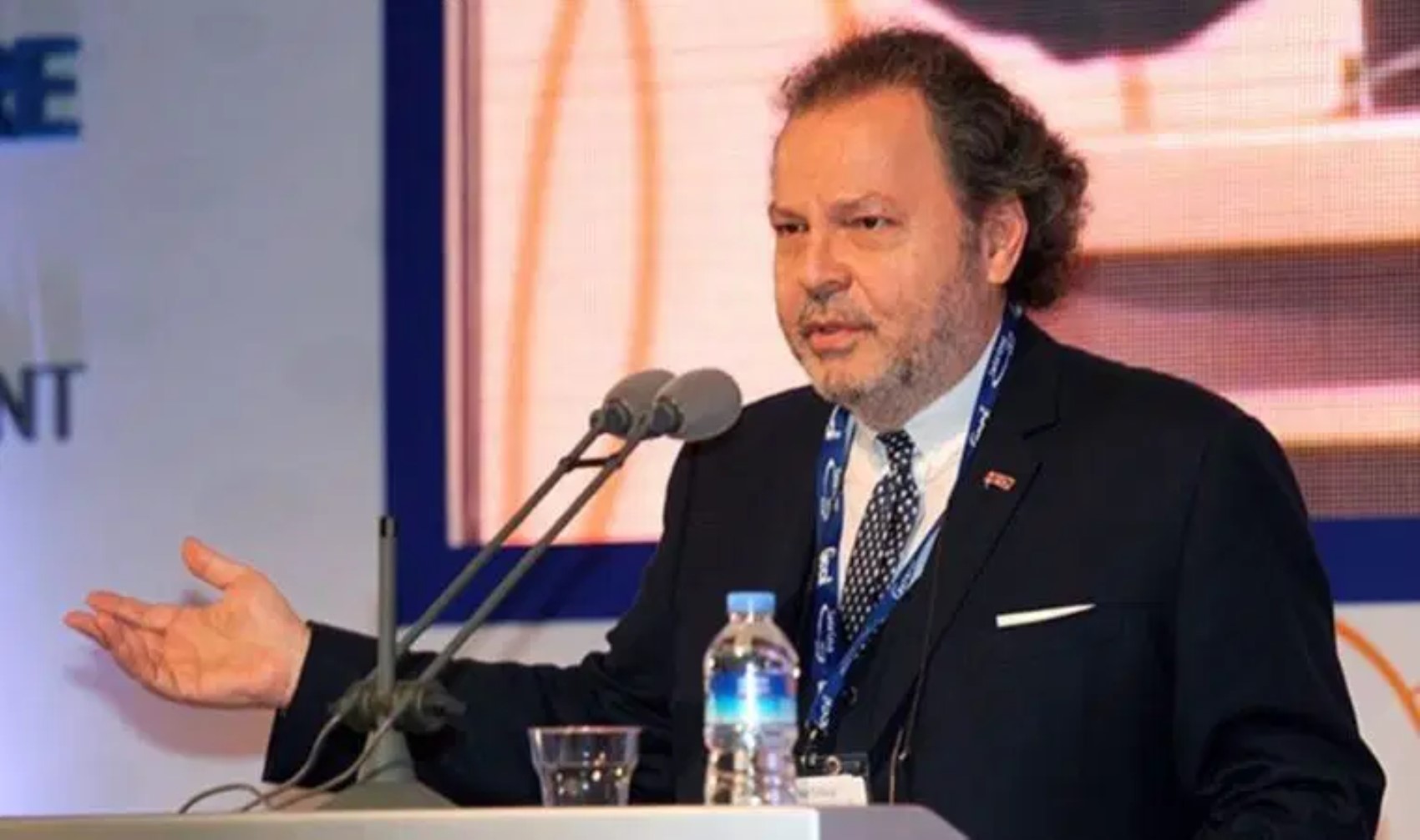 Can Holding soruşturması iktidara da mı sıçrıyor? AKP'nin kurucusuna yakalama kararı çıkarıldı