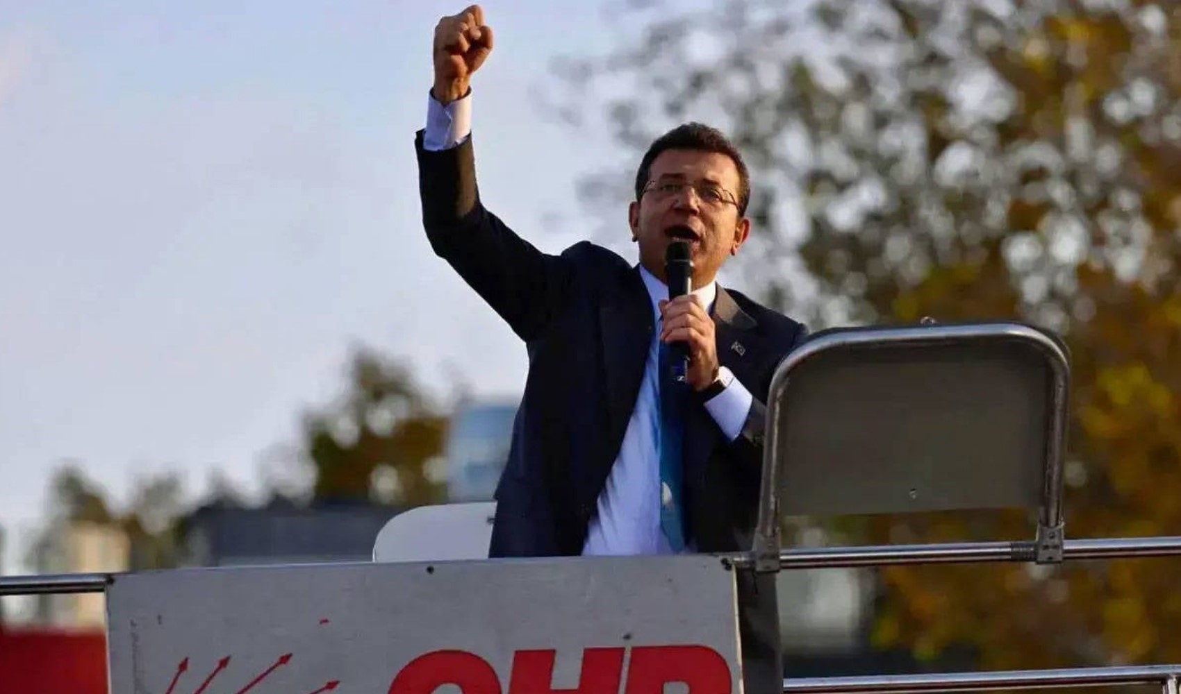 Kırılma noktası İmamoğlu operasyonları: Üyeliklerde büyük düşüş Kırılma noktası İmamoğlu operasyonları: Üyeliklerde büyük düşüş