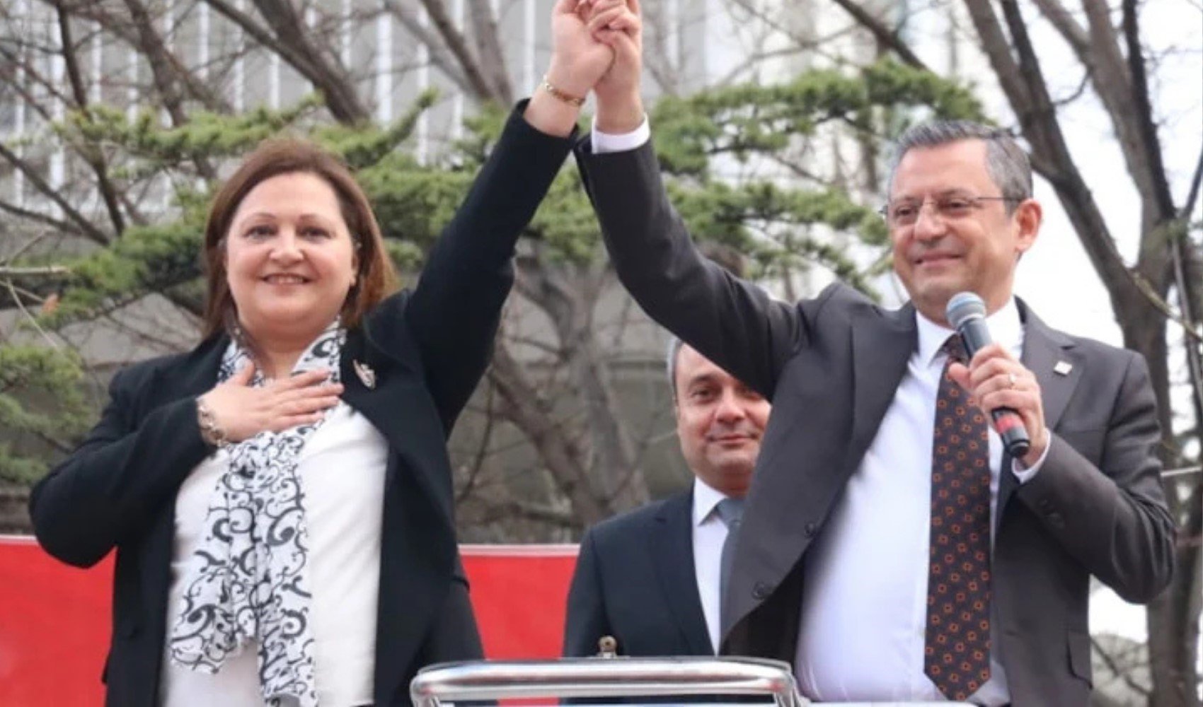 Afyonkarahisar Belediye Başkanı Burcu Köksal sessizliğini bozdu Afyonkarahisar Belediye Başkanı Burcu Köksal sessizliğini bozdu