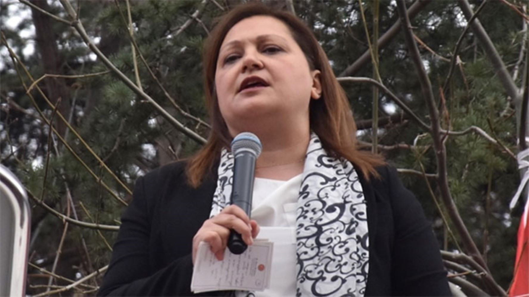 Siyaset kulislerini hareketlendirmişti: Afyonkarahisar Belediye Başkanı Burcu Köksal sessizliğini bozdu