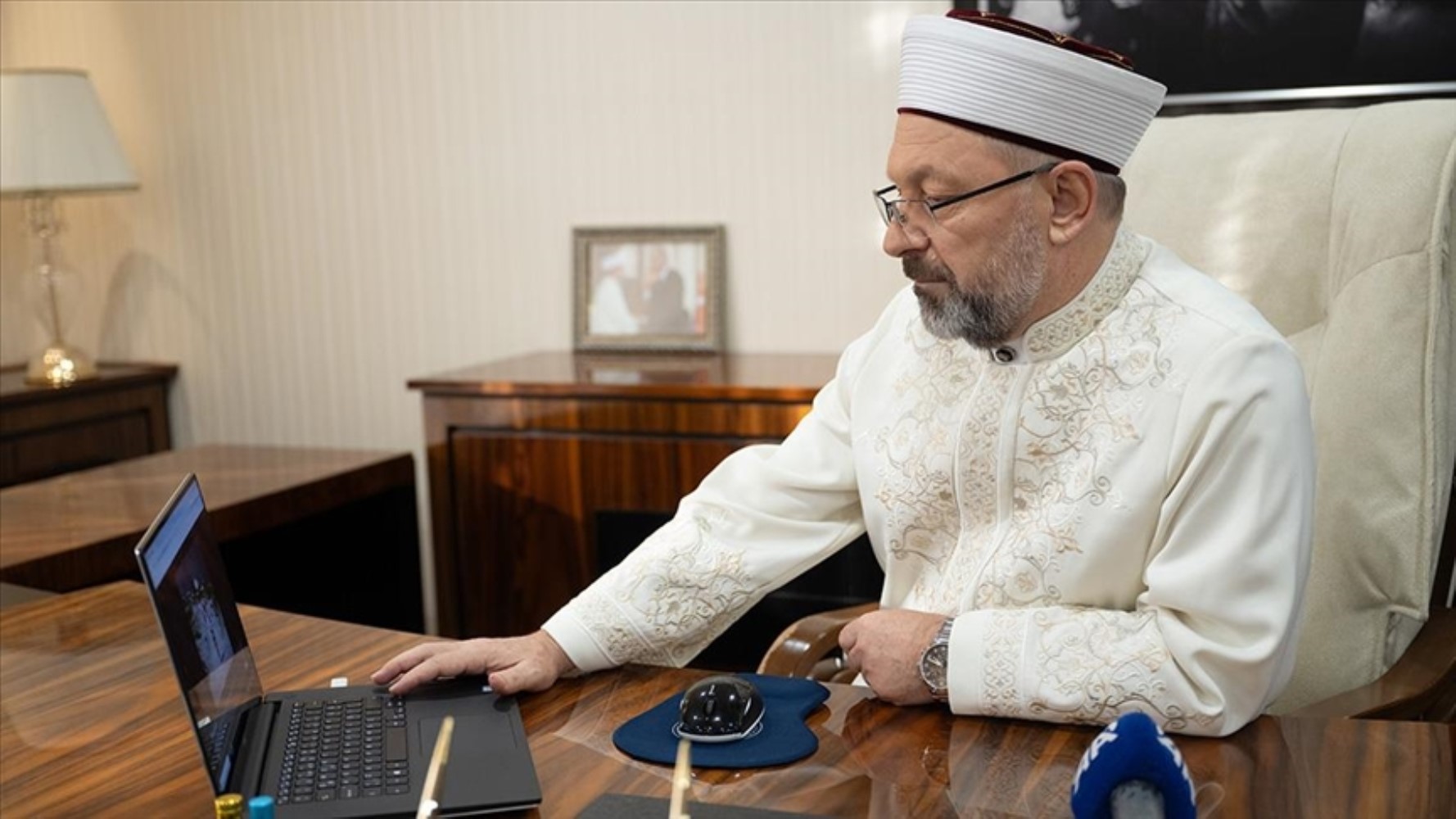 Yeni Diyanet İşleri Başkanı Safi Arpaguş'un ilk sınavı: Ali Erbaş döneminde sürgün edilen isme ne olacak?