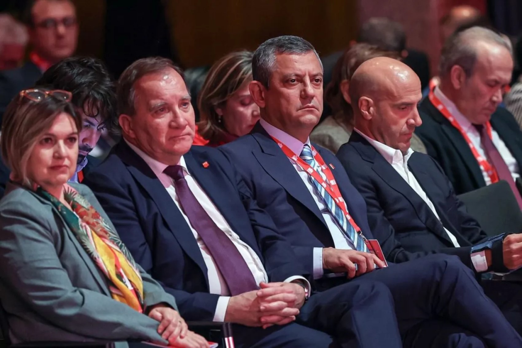 Özgür Özel, Amsterdam'da anket sonuçlarını paylaştı: Avrupalı siyasilere seslendi