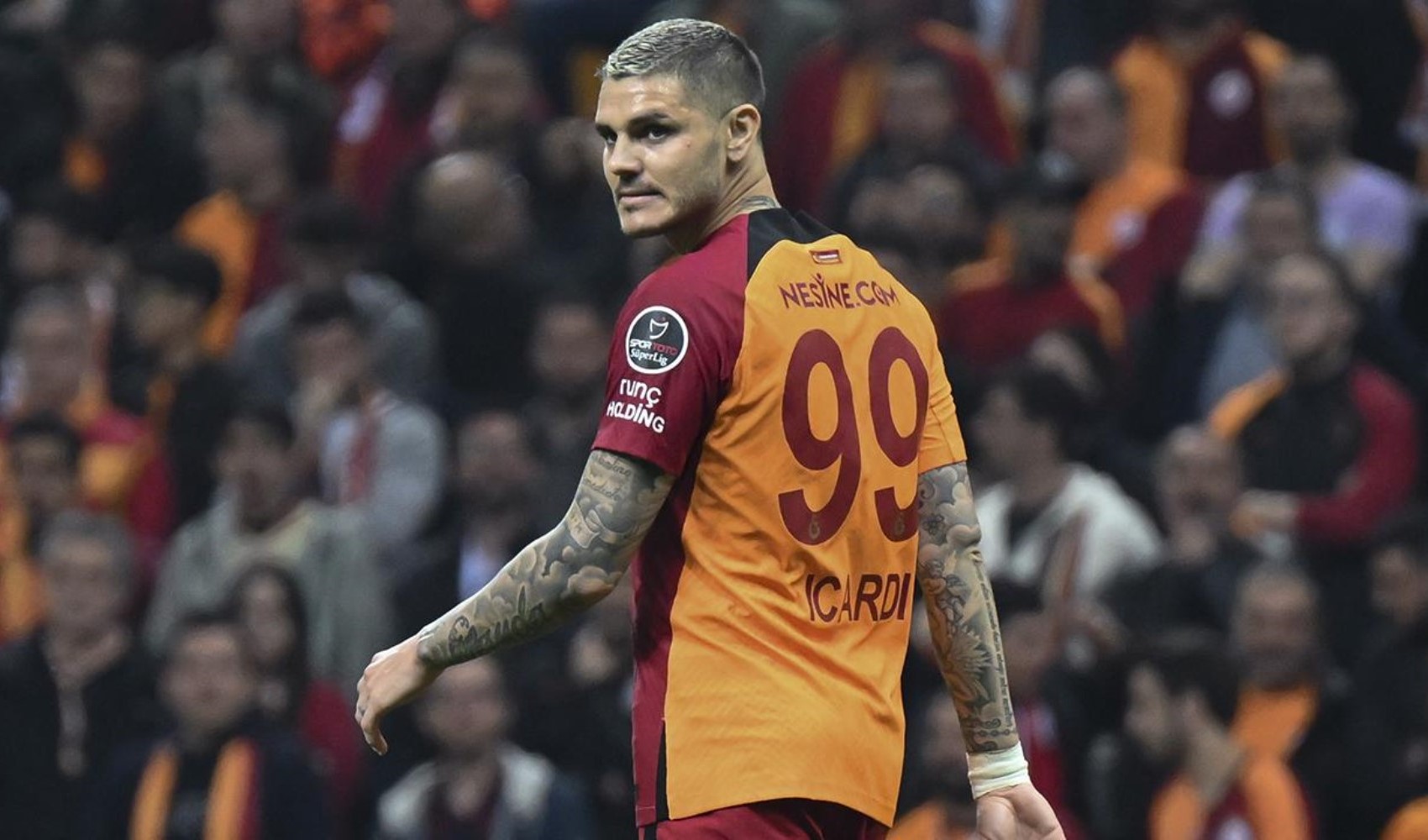 Icardi, sevgilisi China Suarez'in fotoğrafını 'yapay zeka değil' notuyla paylaştı Icardi, sevgilisi China Suarez'in fotoğrafını 'yapay zeka değil' notuyla paylaştı