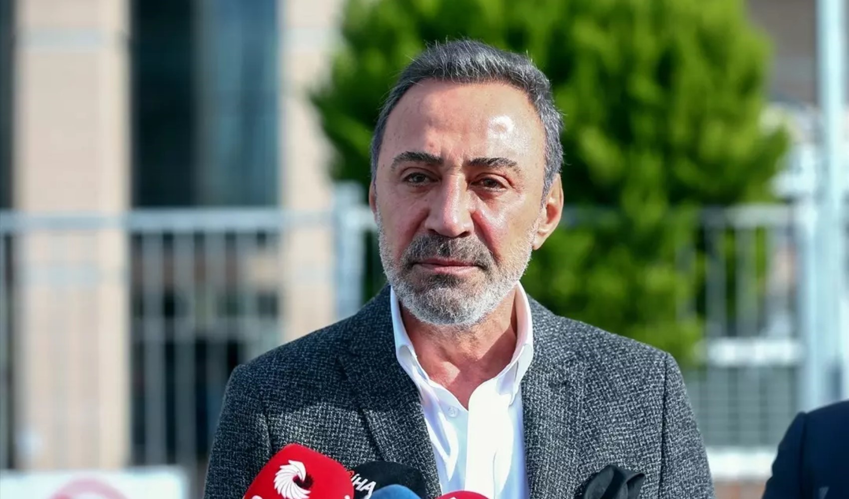 Berhan Şimşek CHP'den ihraç edildi Berhan Şimşek CHP'den ihraç edildi