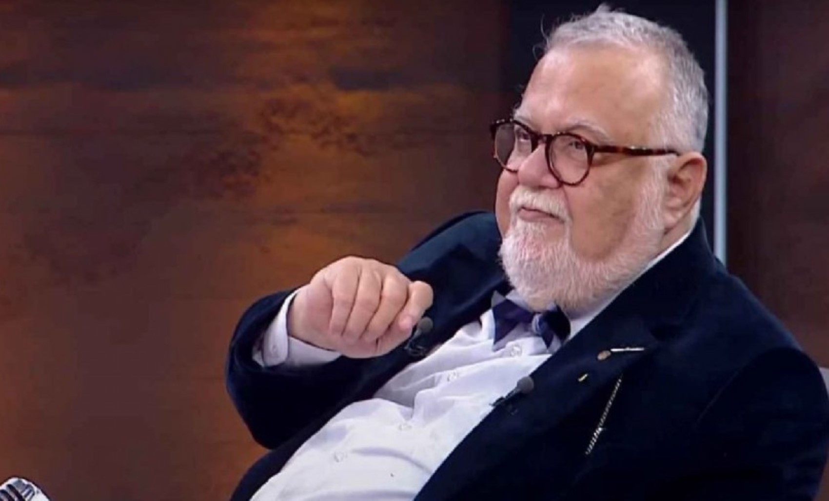 Celal Şengör yeni ev sahibiyle mahkemelik oldu