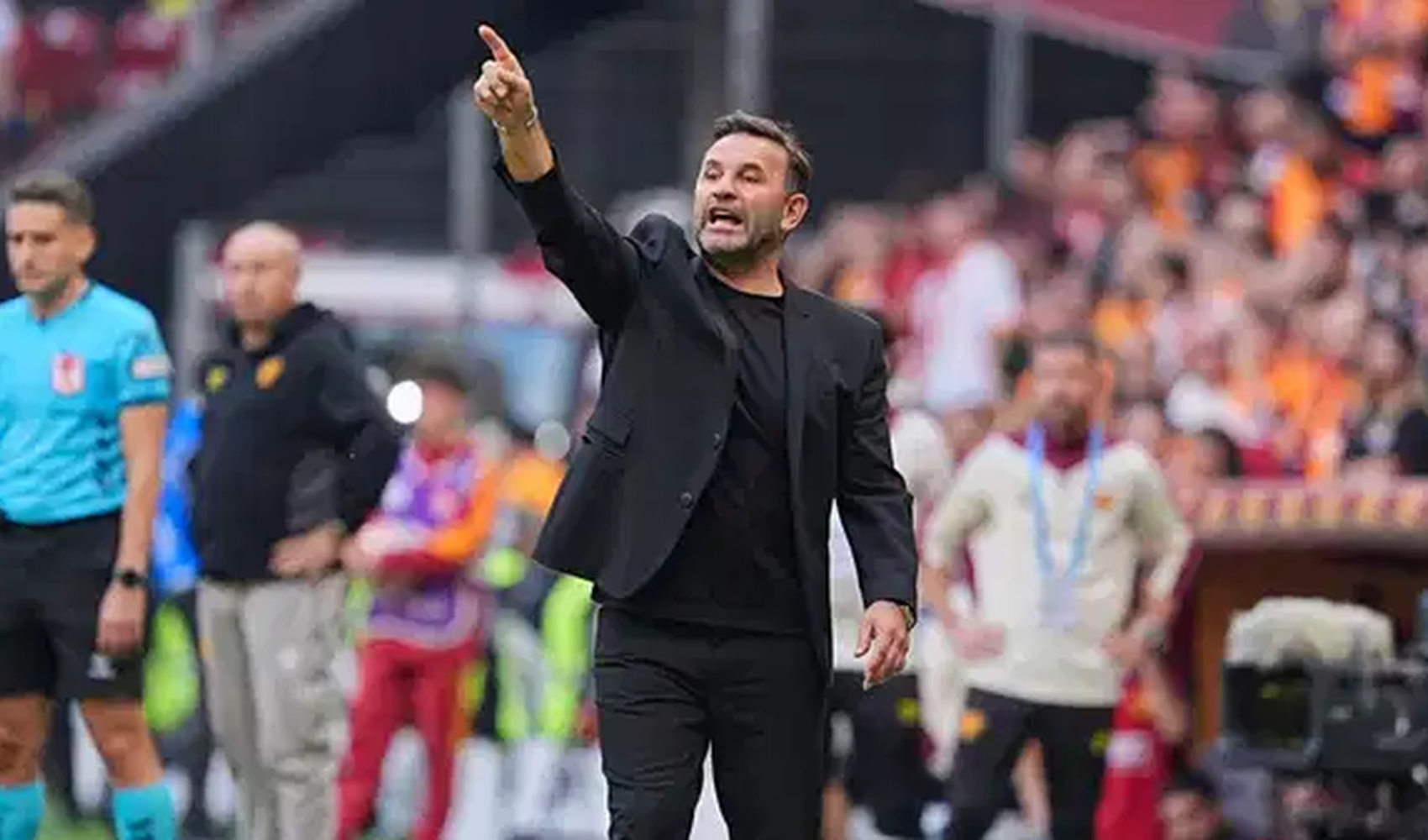 Okan Buruk, Göztepe galibiyetini değerlendirdi: Galibiyeti ona armağan etti Okan Buruk, Göztepe galibiyetini değerlendirdi: Galibiyeti ona armağan etti