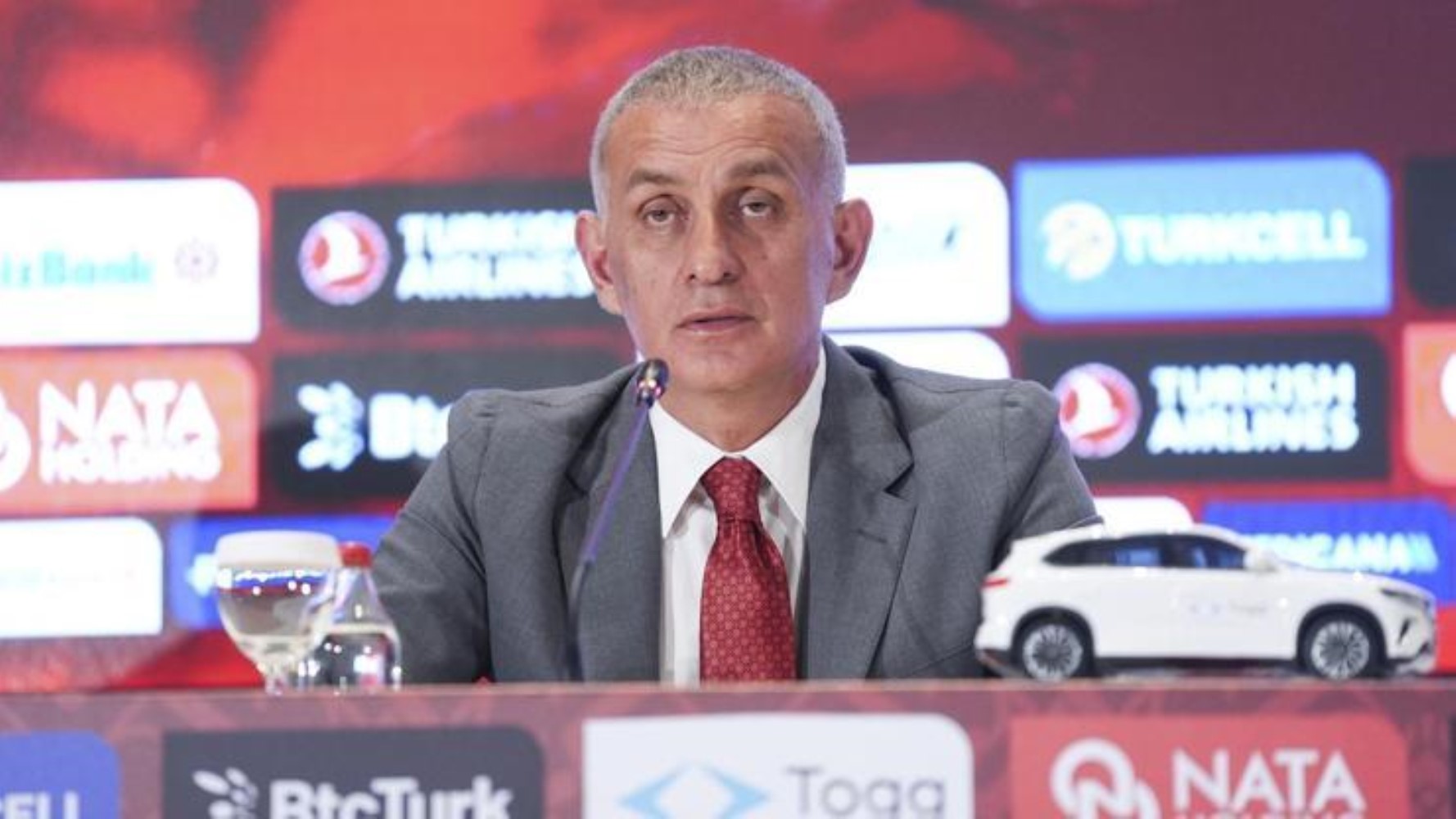 İbrahim Hacıosmanoğlu hakemlerle ilgili bombayı patlattı! 'Bahis oynayanlar var...'