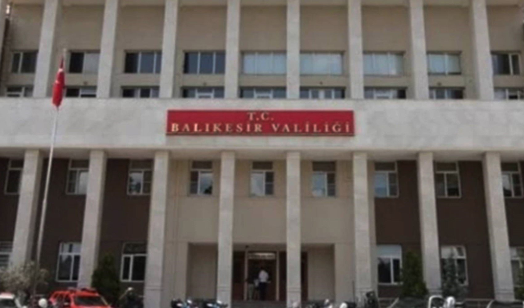 Balıkesir'de eğitime bir gün ara verildi Balıkesir'de eğitime bir gün ara verildi