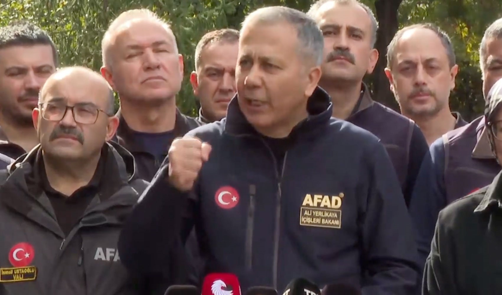 Son Dakika: Ali Yerlikaya 6.1'lik depremin bilançosunu açıkladı! Son Dakika: Ali Yerlikaya 6.1'lik depremin bilançosunu açıkladı!