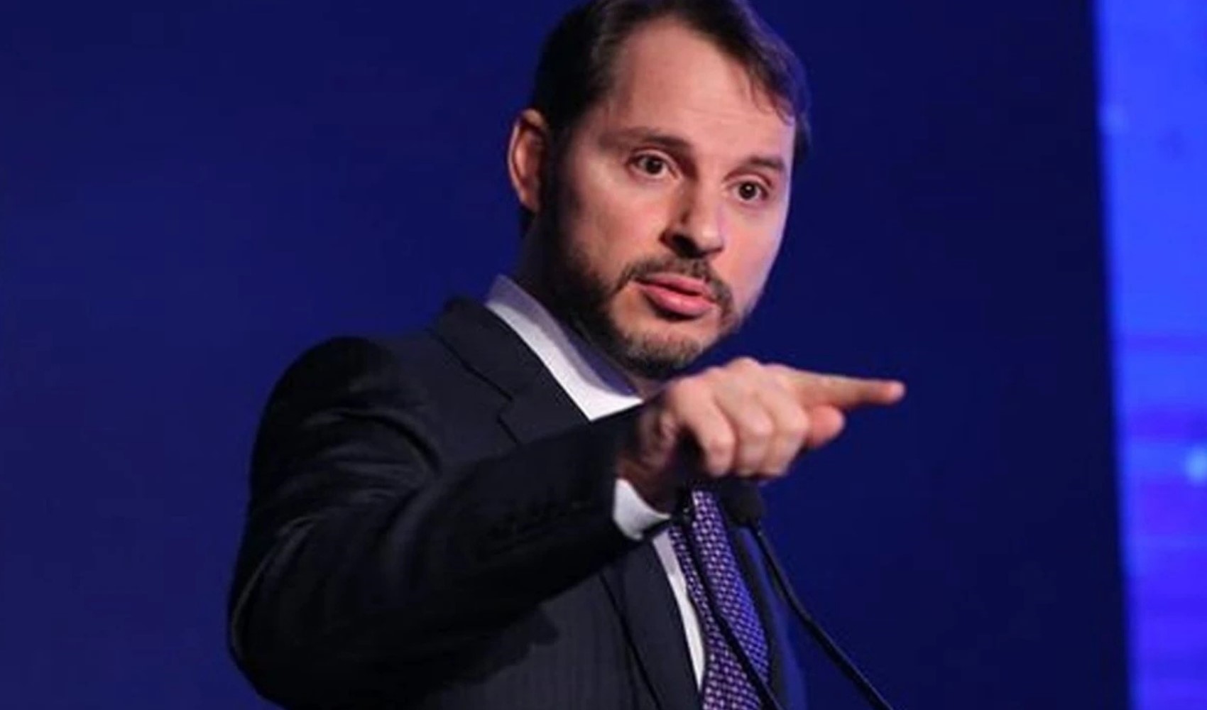 Kulislerde Erdoğan sonrası dönem için geride kaldığı iddia edilmişti... Kulislerde Erdoğan sonrası dönem için geride kaldığı iddia edilmişti...