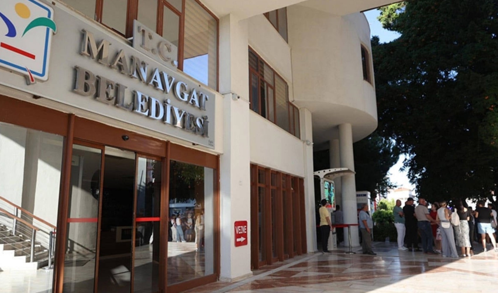 Manavgat Belediyesi'nde rüşvet ve yolsuzluk operasyonları sürüyor