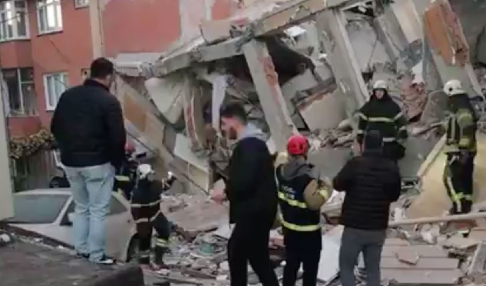 Son Dakika: Gebze'de çöken binadan acı haberler peş peşe geliyor