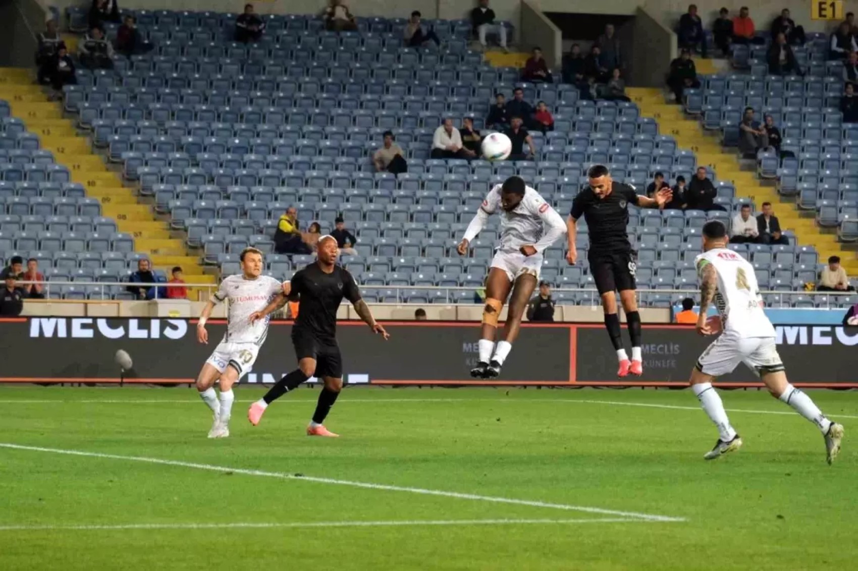 Süper Lig'de hakemlerin bahis oynadığı maçlar belli oldu!