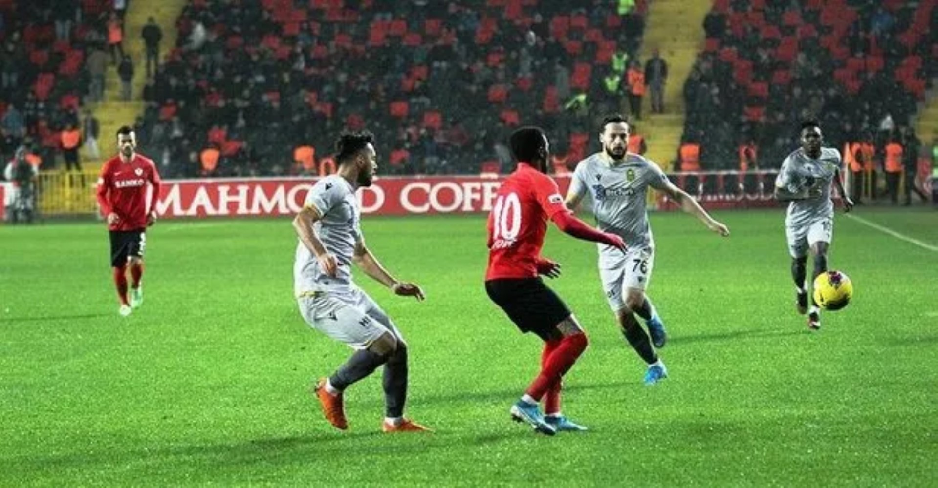 Süper Lig'de hakemlerin bahis oynadığı maçlar belli oldu!