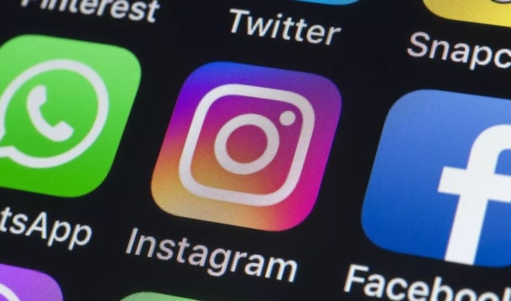 Instagram'ın kullanıcıları dinlediği iddialarına CEO'dan yanıt