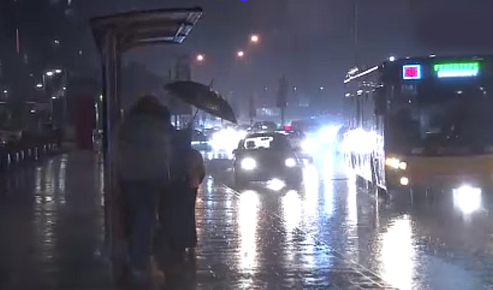 İstanbul’da sağanak yağış etkili oluyor