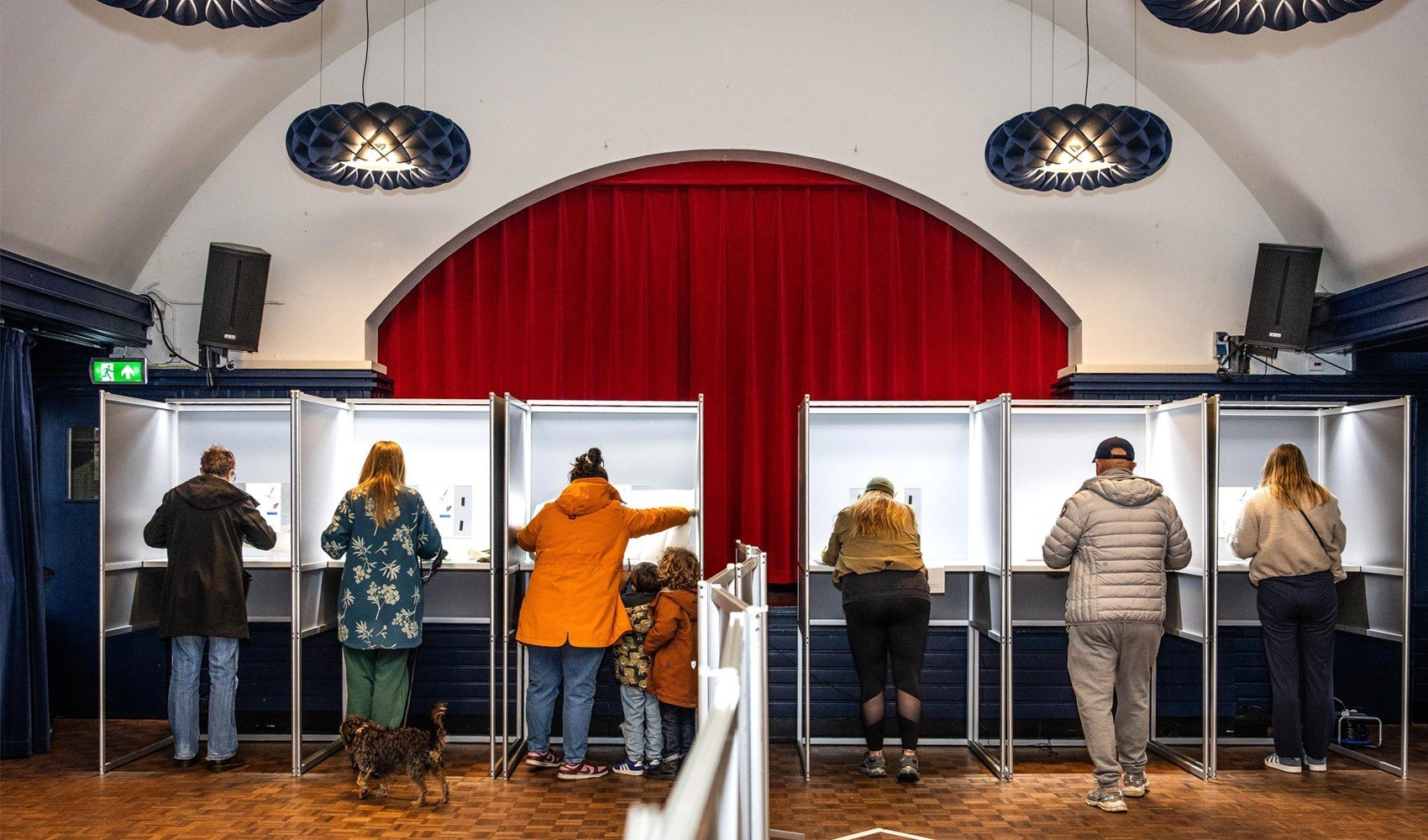 Hollanda’daki parlamento seçimlerini resmi olmayan sonuçlara göre D66 partisi kazandı