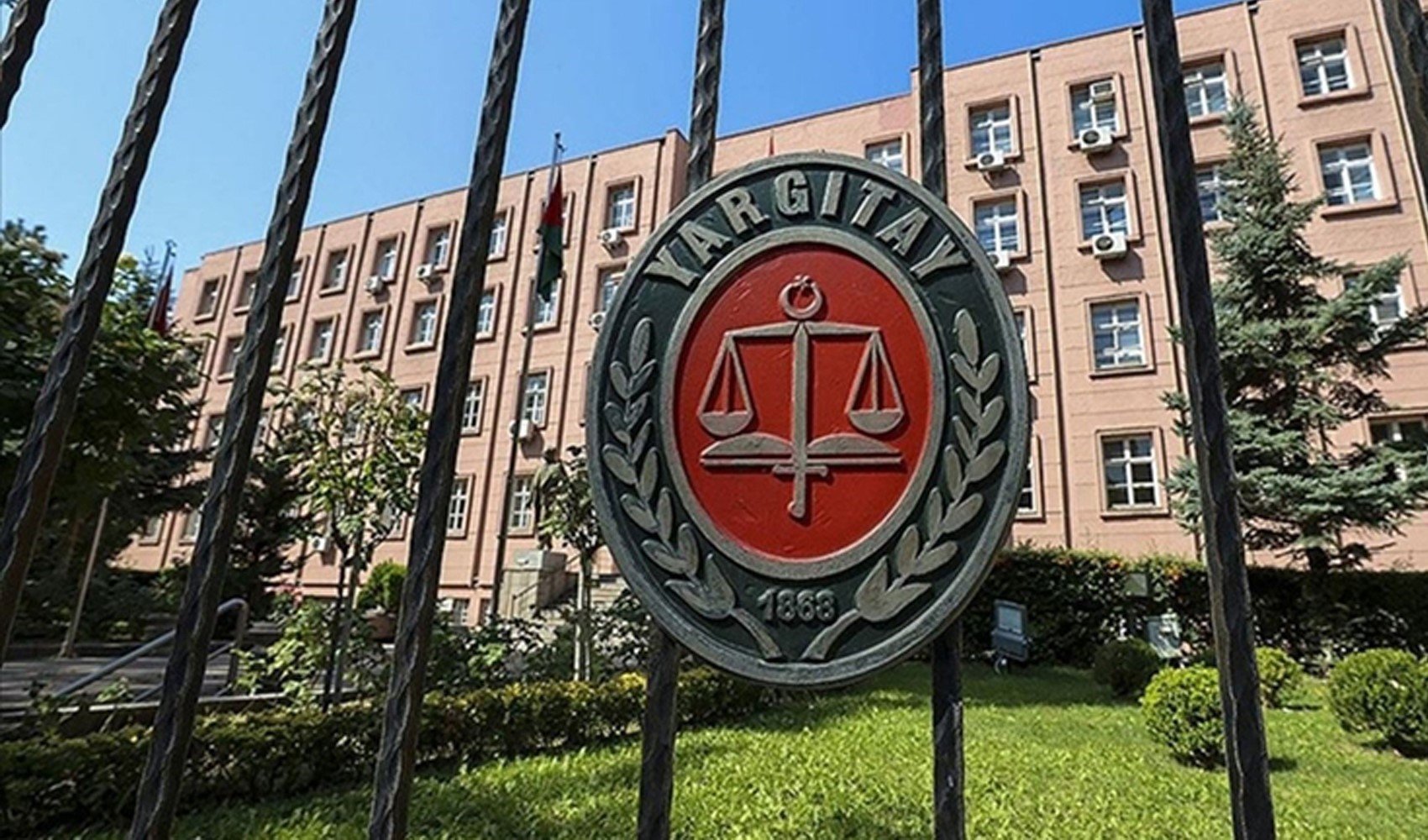 Yargıtay 11. Hukuk Dairesi Başkanı Yaman'dan Yeni Şafak'a yeni suçlama: Tetikçiliğe devam ediyor