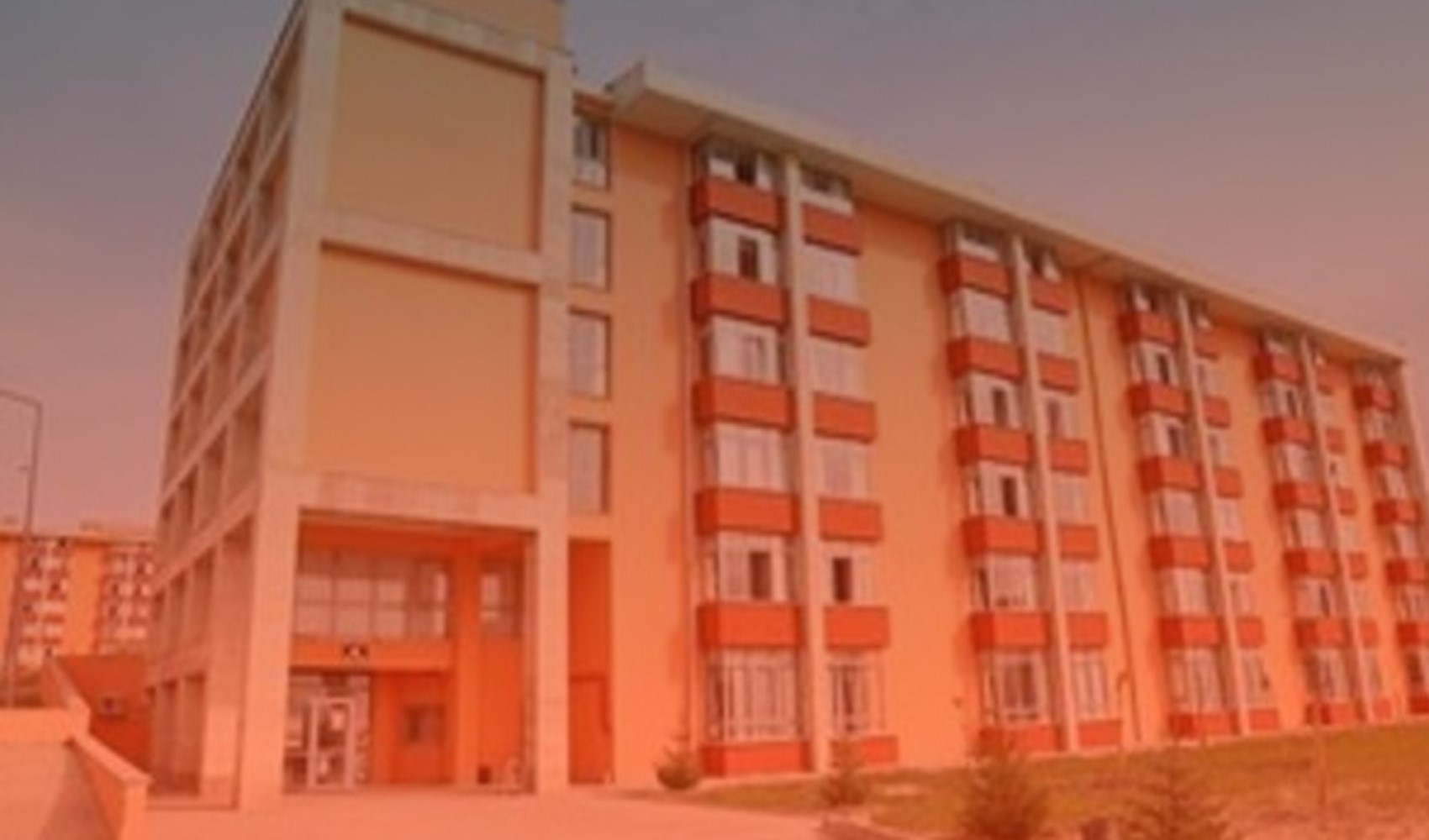 Yurdun 3. katından düşüp ölmüştü: Genç kız ardında not bırakmış