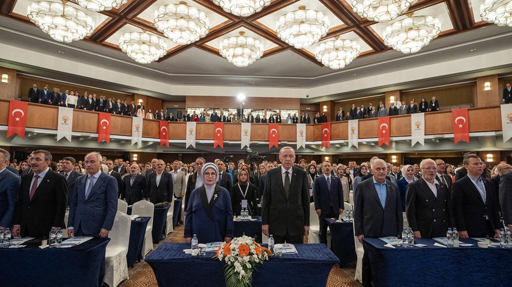 İktidar cephesinde istifa dalgası büyüyecek: Merkezden uyarı geldi, sıradaki iller belli oldu!