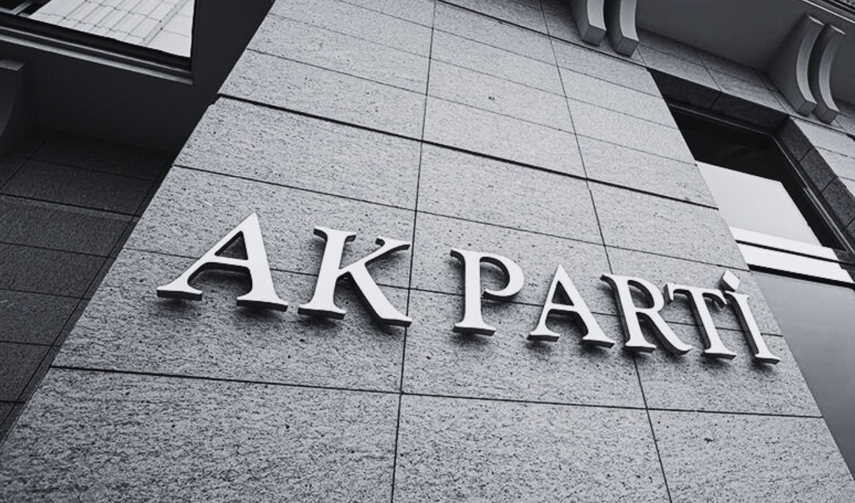 İktidar cephesinde istifa dalgası büyüyecek