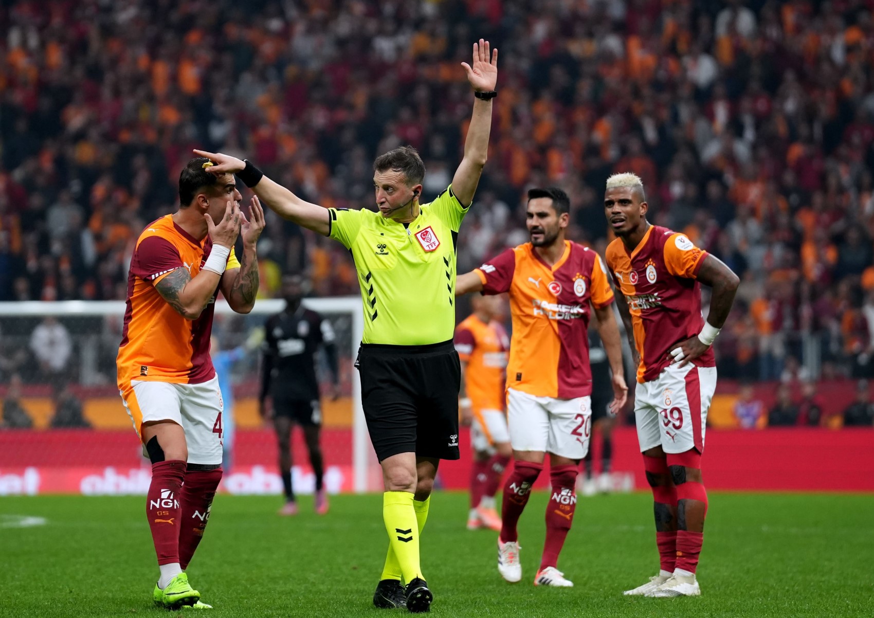 Eski hakem bombayı patlattı: Yayıncı kuruluşta 'derbi tekrar edilebilir' iddiası!