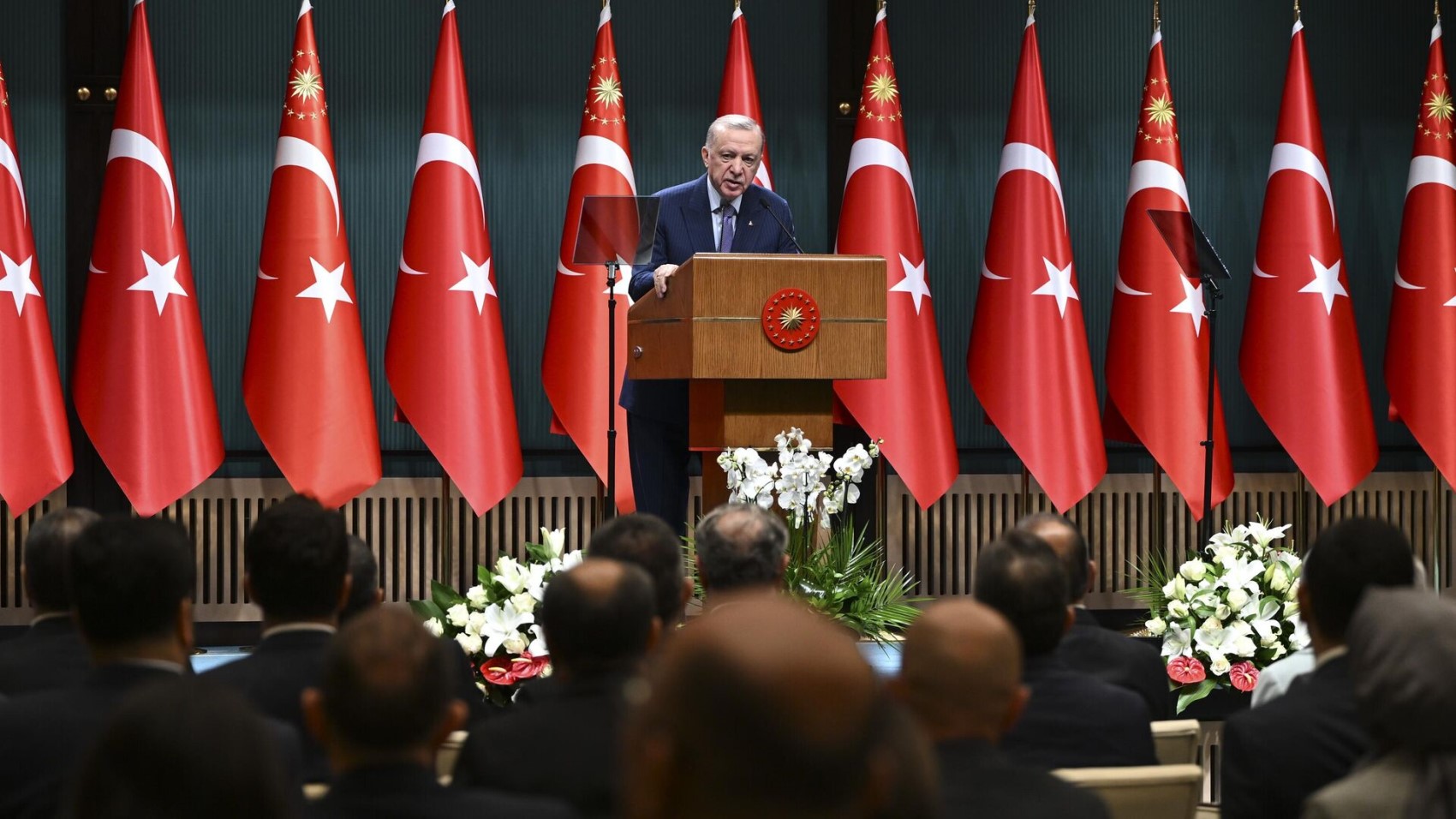Erdoğan'dan 'büyük revizyon' hazırlığı: Kabine'de değişmesi beklenen ve 'yeri sağlam' isimler belli oldu!