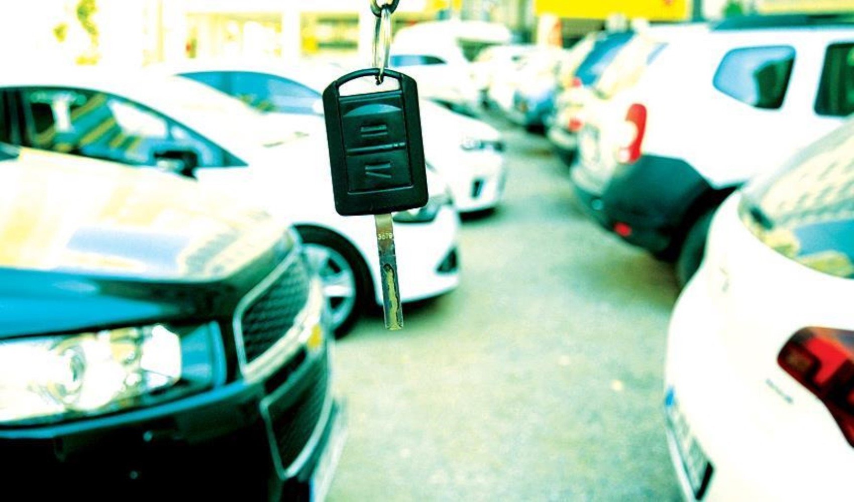 Trafikte sosyal medya cezası geliyor: Drift atan, makaslayan, video çeken yandı!
