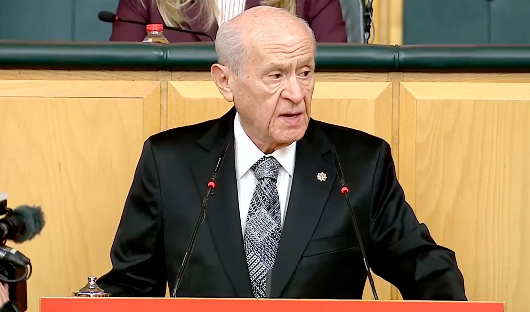 Son Dakika: Devlet Bahçeli'den teröristbaşı Öcalan'a yeni çağrı!