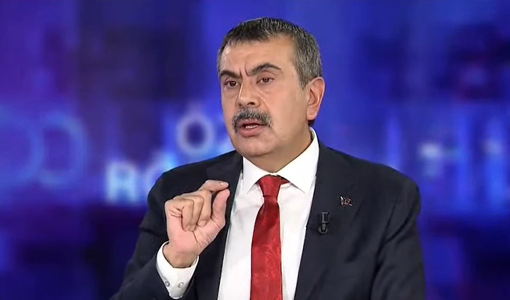 Milli Eğitim Bakanı Yusuf Tekin'den zorunlu eğitim açıklaması: Kim nereden alıyor bilmiyorum
