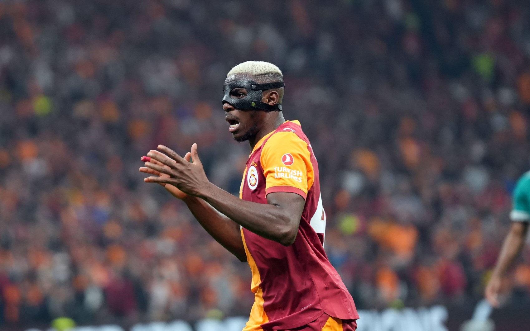 Victor Osimhen, transferiyle ilgili polise ifade verdi