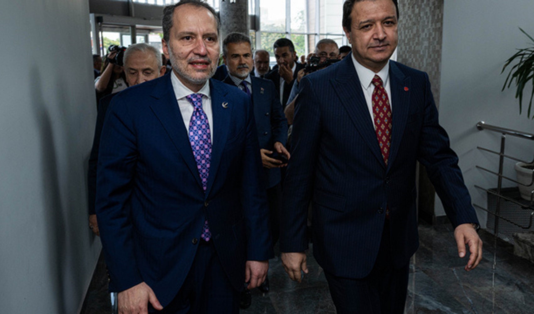 Siyasette yeni ittifak hazırlıkları başladı: O iki partiye teklif gitmedi