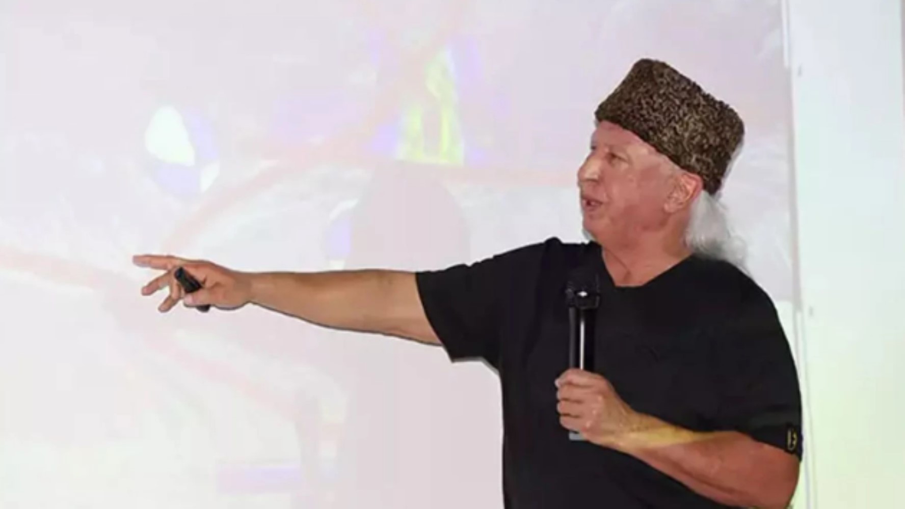 Prof. Dr. Şener Üşümezsoy'dan Sındırgı depremlerine dair açıklama: Daha büyük depremin ayak sesleri mi?