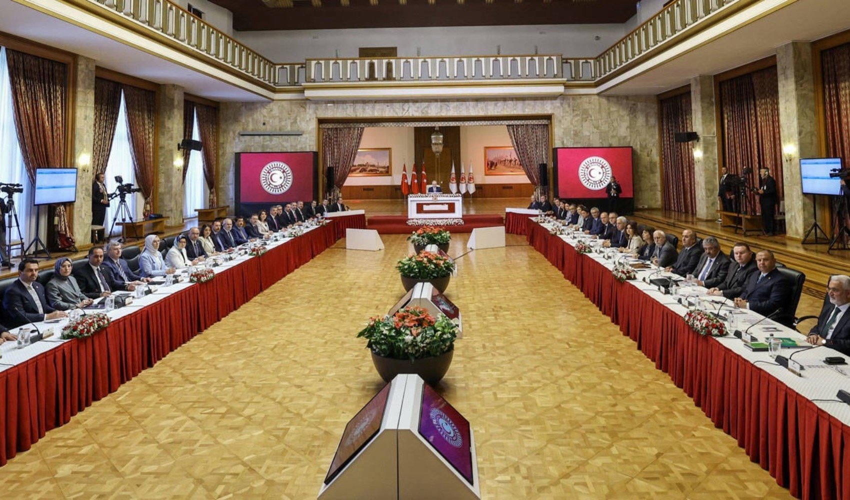 Milli Dayanışma, Kardeşlik ve Demokrasi Komisyonu toplantısı ertelendi