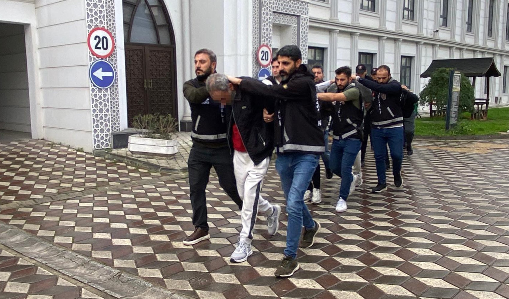 Kocaeli'deki yangın faciasına ilişkin 11 şüpheliden 7'si tutuklandı