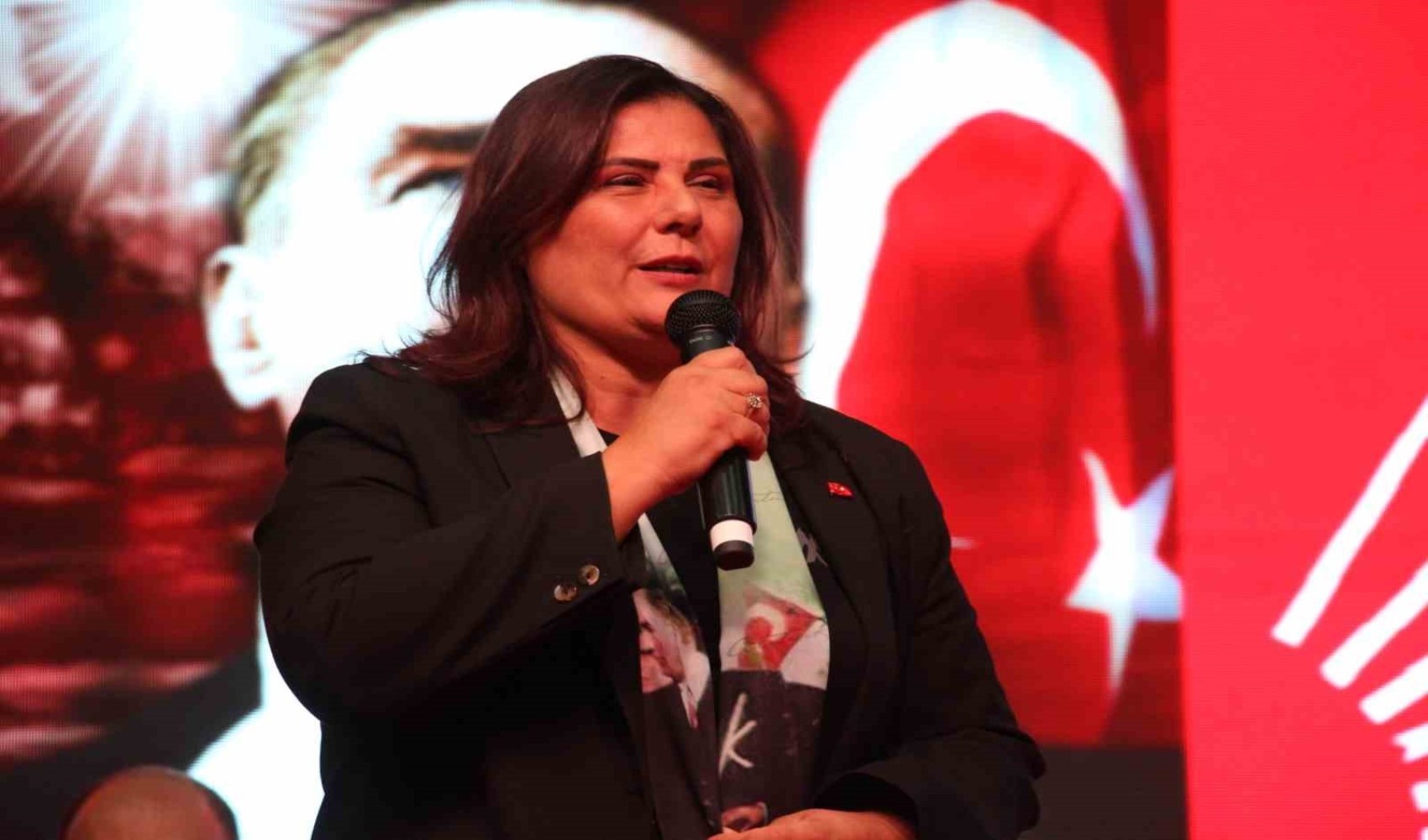 Özlem Çerçioğlu'ndan 5 farklı suç duyurusu: 'Çerçioğlu da dosyaya dahil edilmeli'
