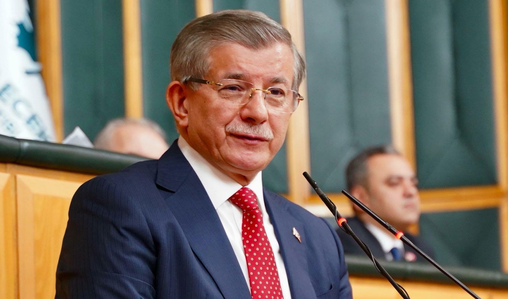 Davutoğlu’ndan CHP’ye kapatma bildirimine tepki