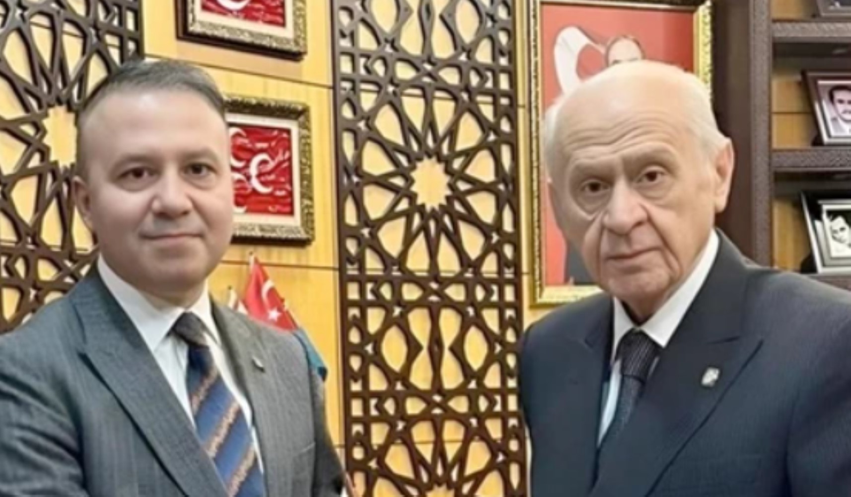 Cumhur ittifakında şimdi de Atatürk çatlağı: Bahçeli'nin danışmanından AK trollere tepki