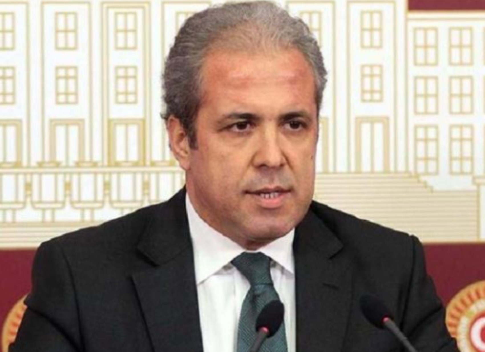 4000 sayfalık İBB iddianamesi AKP mahallesini bile memnun etmedi! 'Buna gerek yoktu'