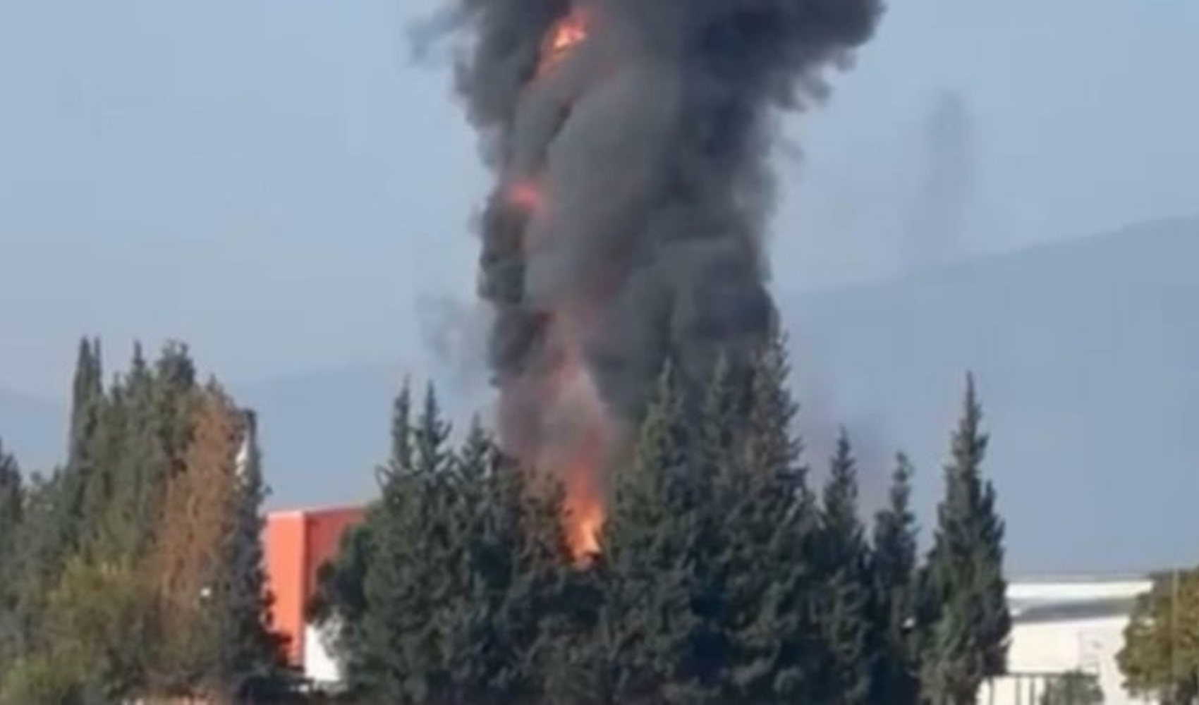 Salça fabrikasındaki yangın çıktı