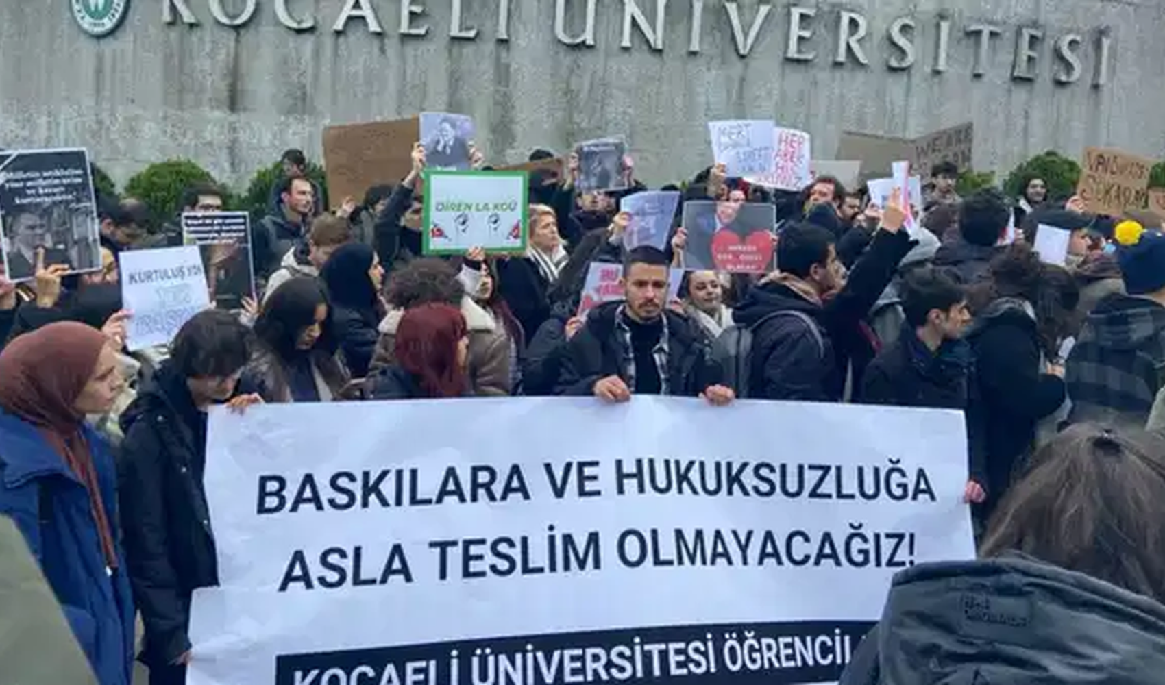 Kocaeli'de İmamoğlu protestolarına katılan öğrencilere yurt cezası